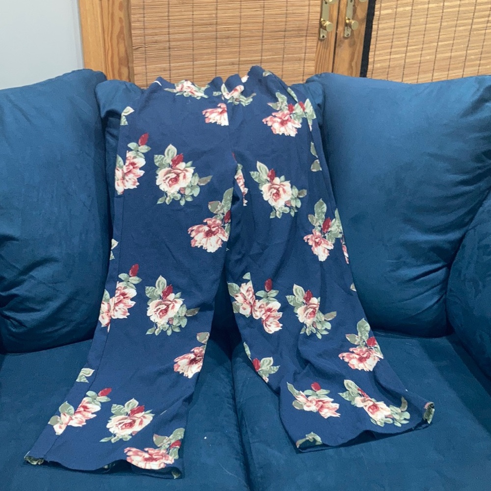 Small comfortable pants for spring or summer